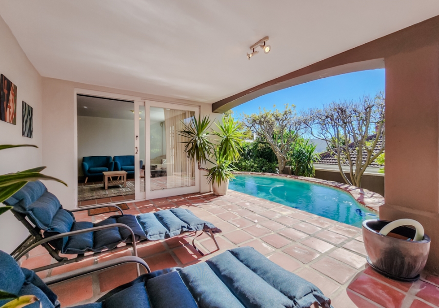 4 Bedroom Property for Sale in Oranjezicht Western Cape